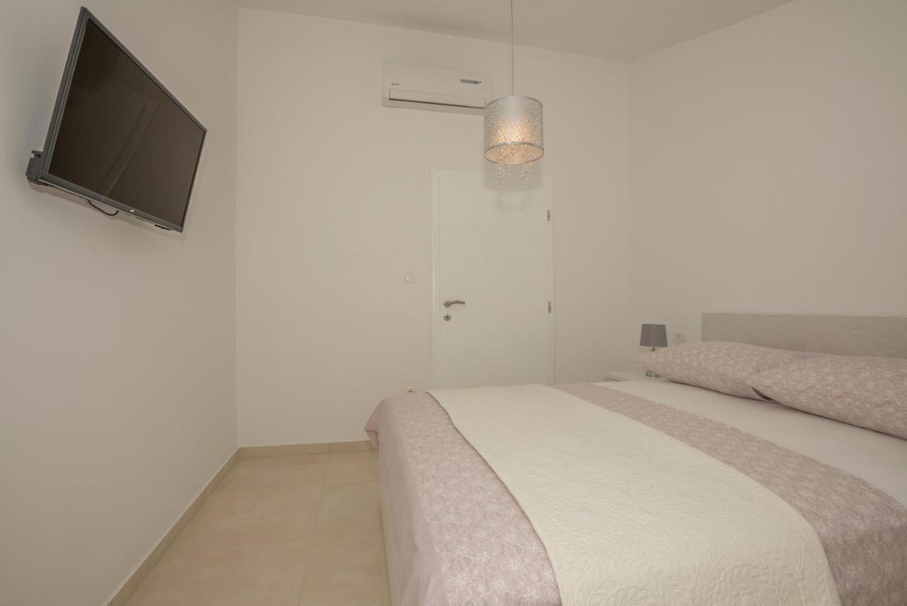 Vila Branka Makarska Luaran gambar