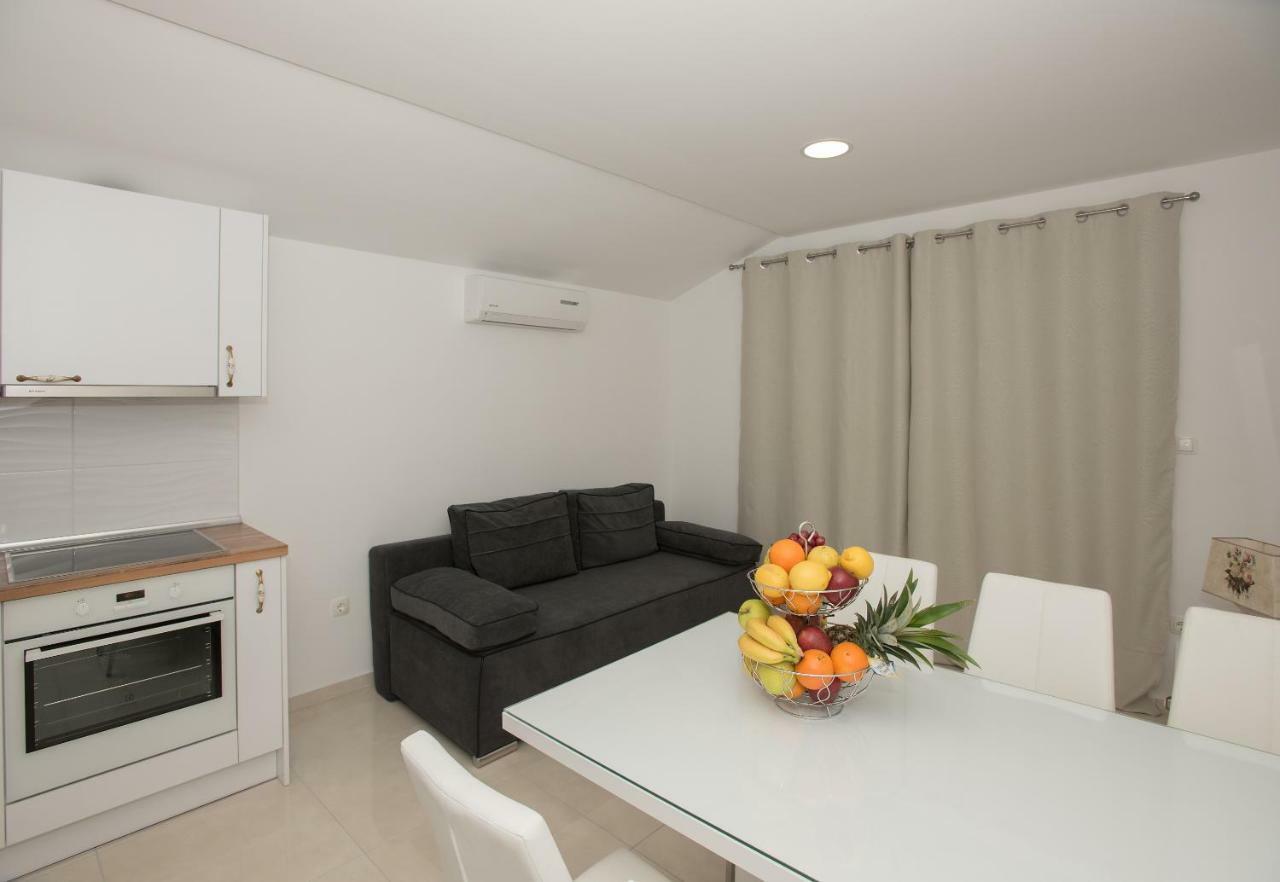 Vila Branka Makarska Luaran gambar