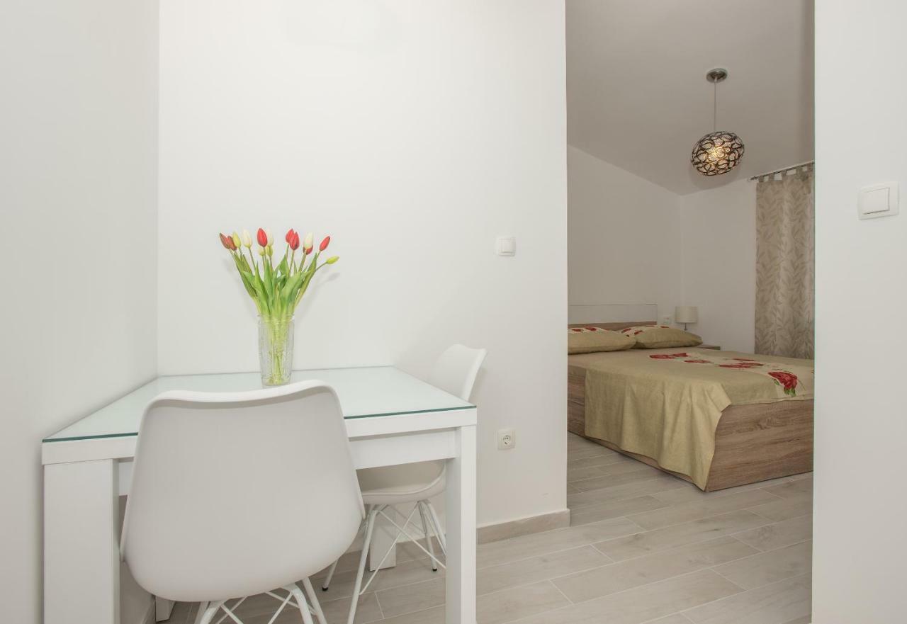 Vila Branka Makarska Luaran gambar