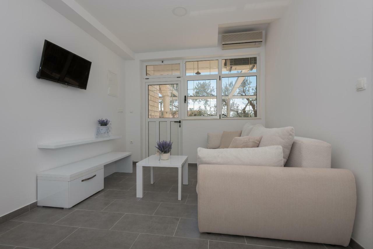 Vila Branka Makarska Luaran gambar