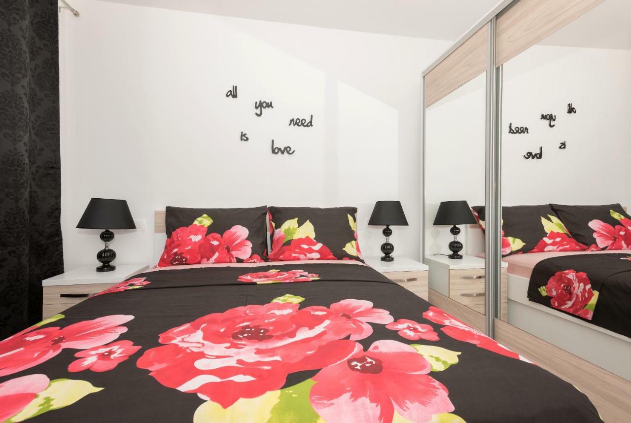 Vila Branka Makarska Luaran gambar